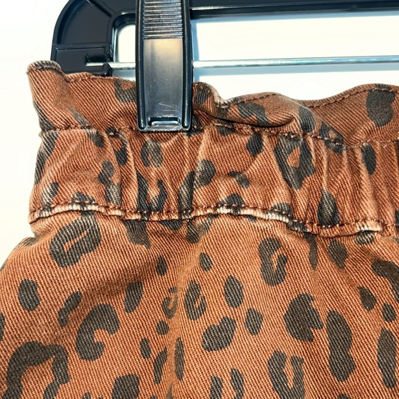 Universal Thread Cheetah Mini Skirt - Picture 3 of 7